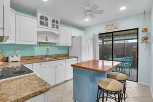 8020 SE Villa Cir, Hobe Sound, FL 33455 - Photo 10