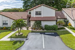 660 Deer Creek Edgewater Dr, Deerfield Beach, FL 33442 - Photo 2