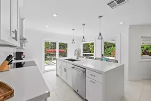 9524 SE Cove Point St, Jupiter, FL 33469 - Photo 8