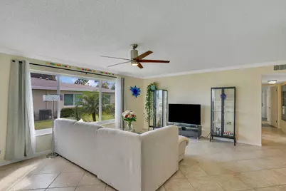 202 High Point Terrace W, Unit #A, Delray Beach, FL 33445 - Photo 4