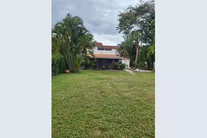 927 S Palmway, Lake Worth, FL 33460 - Photo 2