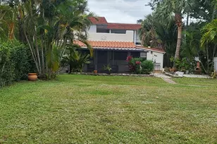 927 S Palmway, Lake Worth Beach, FL 33460 - Photo 2
