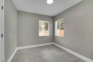 304 N 28th St, Fort Pierce, FL 34947 - Photo 10