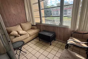 352 Lake Dora Dr, West Palm Beach, FL 33411 - Photo 10