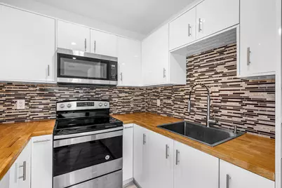 116 Salisbury E, West Palm Beach, FL 33417 - Photo 10