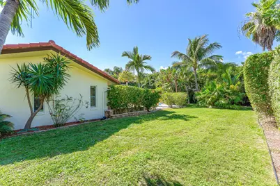 2301 Banyan Road, Boca Raton, FL 33432 - Photo 44