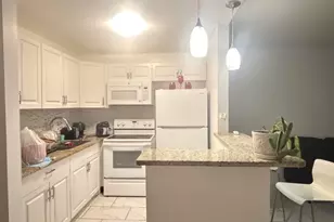 76 Cambridge D, West Palm Beach, FL 33417 - Photo 2