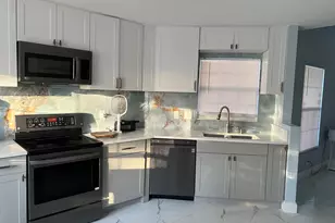 12 Misty Meadow Dr, Boynton Beach, FL 33436 - Photo 2