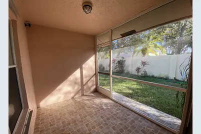 300 NE 42nd Street, Boca Raton, FL 33431 - Photo 14