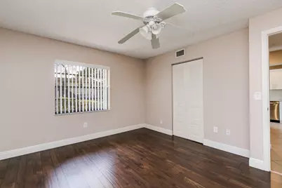 8535 Casa Del Lago, Unit #E, Boca Raton, FL 33433 - Photo 14