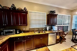 438 SW Fairway Vista, Port Saint Lucie, FL 34986 - Photo 8