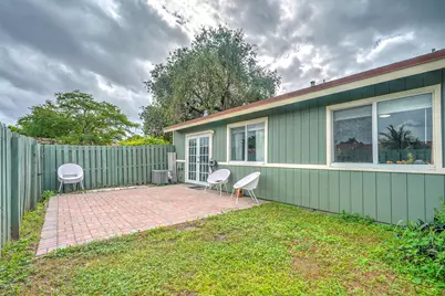 4851 Orleans Court, Unit #D, West Palm Beach, FL 33415 - Photo 24