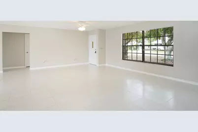 560 W Forest Trail, Vero Beach, FL 32962 - Photo 8