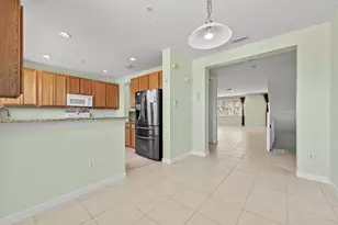 500 Pacific Grove Dr, West Palm Beach, FL 33401 - Photo 16
