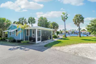 2031 Melody Ln, Palm Beach Gardens, FL 33410 - Photo 24