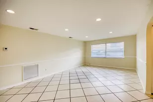 2074 SE Doverbrook St, Port Saint Lucie, FL 34983 - Photo 4