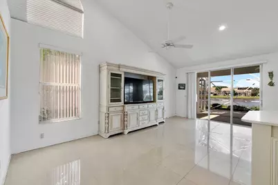 7685 Dorchester Road, Boynton Beach, FL 33472 - Photo 14