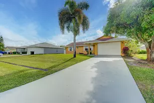 1652 SW Crawford Ave, Port Saint Lucie, FL 34953 - Photo 4