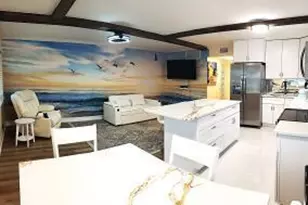 2020 Lake Osborne Dr, Lake Worth, FL 33461 - Photo 10