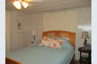 7915 SE Independence Avenue, Hobe Sound, FL 33455 - Photo 8