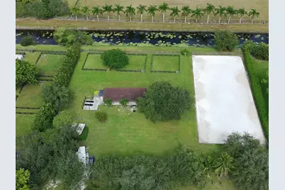 16693 Deer Path Lane, Wellington, FL 33470 - Photo 10