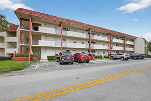 411 S Hollybrook Dr, Pembroke Pines, FL 33025 - Photo 2