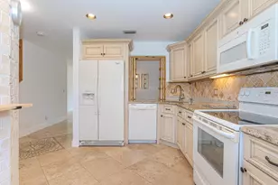 2641 Gately Dr W, West Palm Beach, FL 33415 - Photo 12