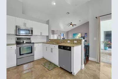 821 NW 20th Avenue, Cape Coral, FL 33993 - Photo 4