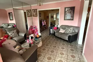 10430 NW 28th Ct, Miami, FL 33147 - Photo 6