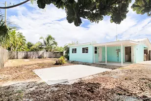 325 SE 10th Ct, Deerfield Beach, FL 33441 - Photo 22