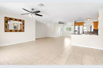325 SE 10th Court, Deerfield Beach, FL 33441 - Photo 4