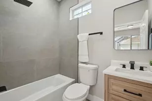 1018 Carolina Cir SW, Vero Beach, FL 32962 - Photo 32