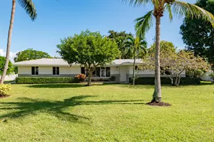 7504 Pine Tree Ln, Lake Clarke Shores, FL 33406 - Photo 1