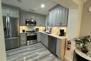 200 NE 56th St, Oakland Park, FL 33334 - Photo 6