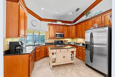 17352 Valencia Boulevard, Loxahatchee, FL 33470 - Photo 16