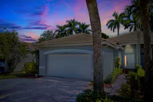 10788 Royal Caribbean Cir, Boynton Beach, FL 33437 - Photo 4