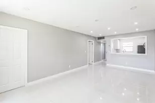 5102 NW 36th St, Lauderdale Lakes, FL 33319 - Photo 12