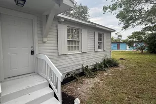 33 SW 12th Ave, Delray Beach, FL 33444 - Photo 2