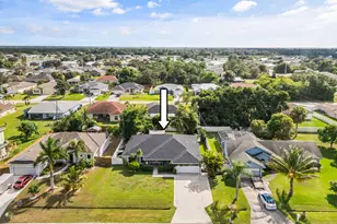 1074 SW Eckard Ave, Port Saint Lucie, FL 34953 - Photo 2