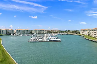 17 Harbour Isle Drive W #Ph03, Hutchinson Island, FL 34949 - Photo 2