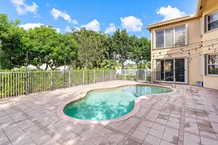 9915 Via Bernini, Lake Worth, FL 33467 - Photo 34