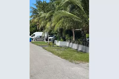 412 SE 21st Avenue, Unit #B, Boynton Beach, FL 33435 - Photo 12