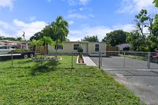 200 Plum Tree Dr, Lake Worth, FL 33462 - Photo 22