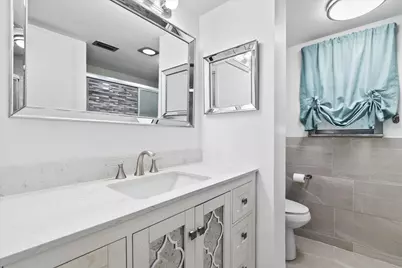 3755 Via Poinciana, Unit #611, Lake Worth, FL 33467 - Photo 20