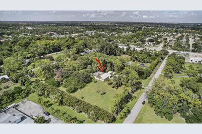 8855 N Bates Road, Palm Beach Gardens, FL 33418 - Photo 2