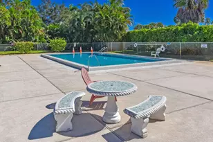 11 Atrium Cir, Atlantis, FL 33462 - Photo 26