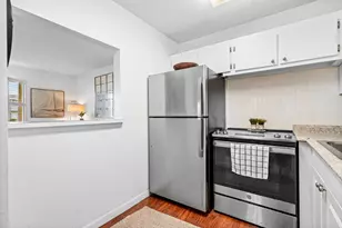 320 Horizons W Unit, Boynton Beach, FL 33435 - Photo 4