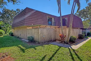 1415 14th Ln, Palm Beach Gardens, FL 33418 - Photo 4