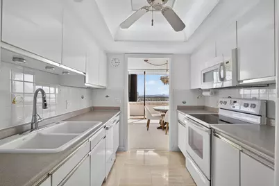 5280 N Ocean Drive, Unit #15 E, Singer Island, FL 33404 - Photo 10