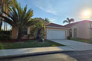 16514 NW 3rd St, Pembroke Pines, FL 33028 - Photo 2